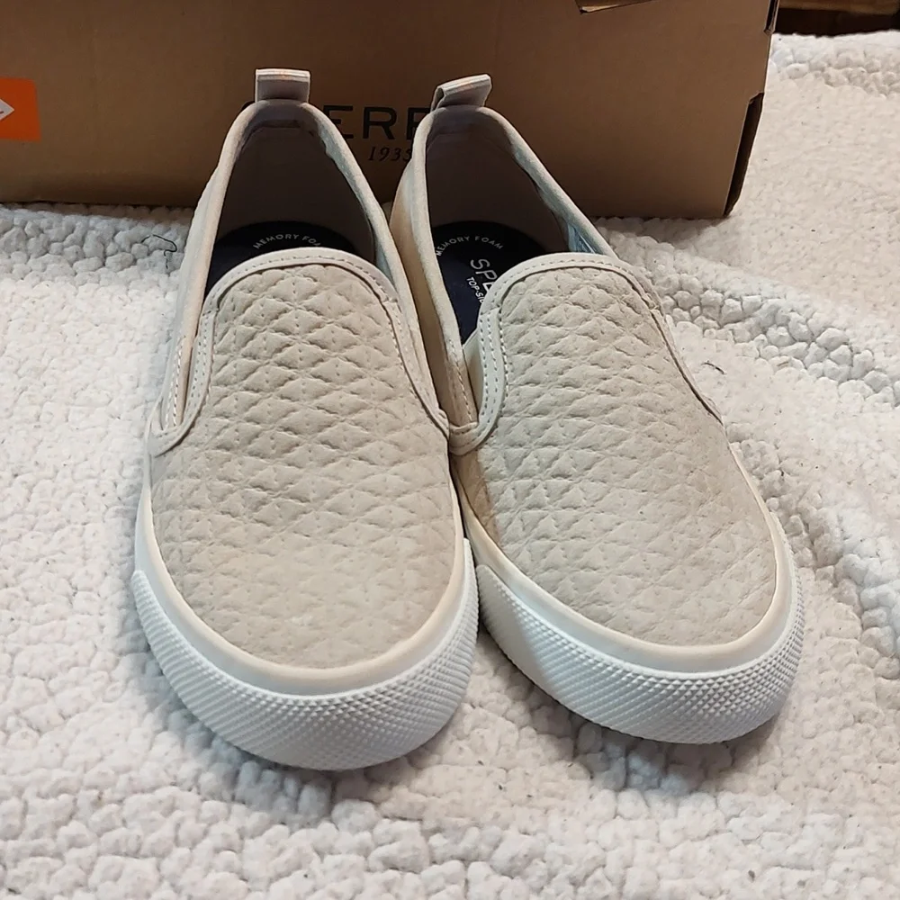 Sperry seaside top-sider 8 M quilted suede leather champagne shoes. NWOT in box. - Picture 7 of 8
